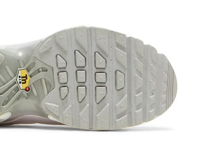 Кроссовки Nike Air Max Plus GS 'White Light Violet'