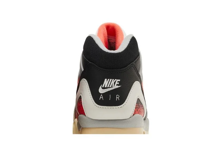 Krossovki-Nike-Air-Tech-Challenge-2-Hot-Lava-2024-6