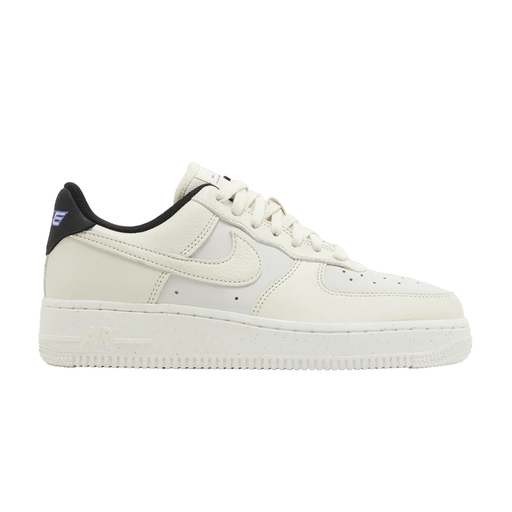 Krossovki-Nike-Wmns-Air-Force-1-07-LX-Coconut-Milk