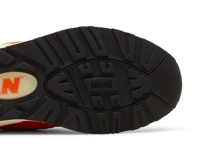 Кроссовки Teddy Santis x New Balance 990v2 Made in USA 'Marigold'