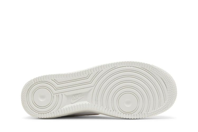 wmns-air-force-1-07-white-metallic-gold-dd8959-106_03