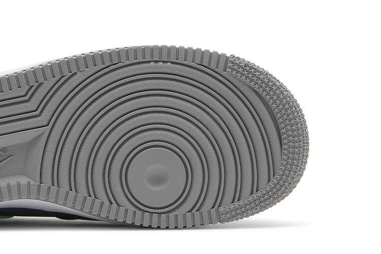 Krossovki-Nike-Air-Force-1-Mid-Jewel-QS-NYC-Cool-Grey-4