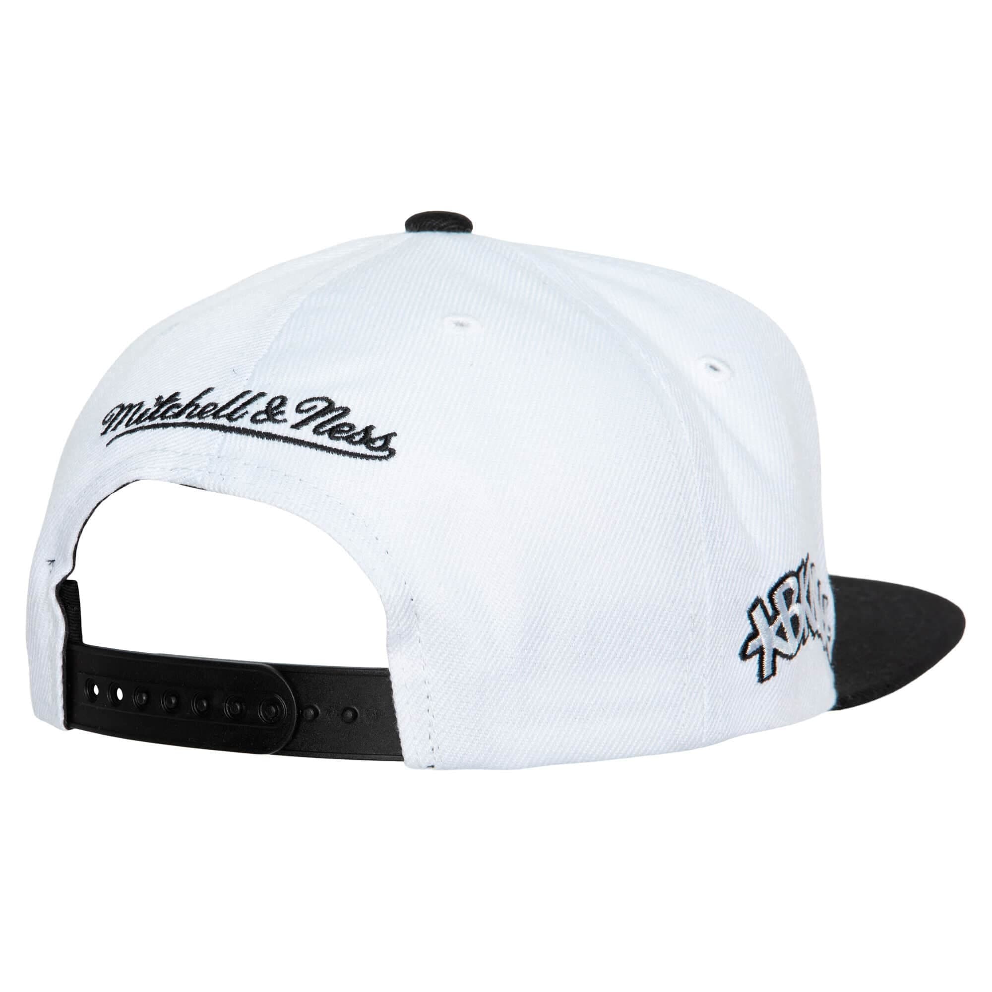 Mitchell-Ness-Side-Core-2.0-Snapback-Brooklyn-Nets-Hat-1