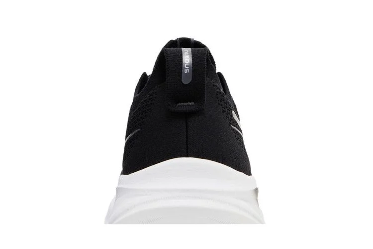 Кроссовки ASICS Wmns Gel Nimbus 26 'Black Graphite Grey'