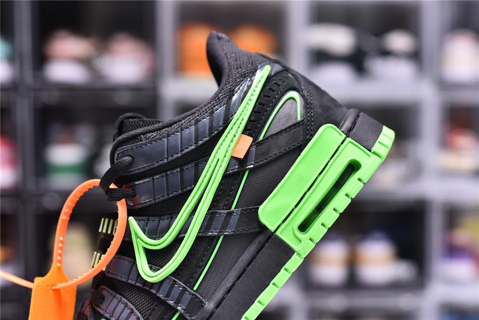 Off-White-x-Nike-Air-Rubber-Dunk-Green-Strike-12
