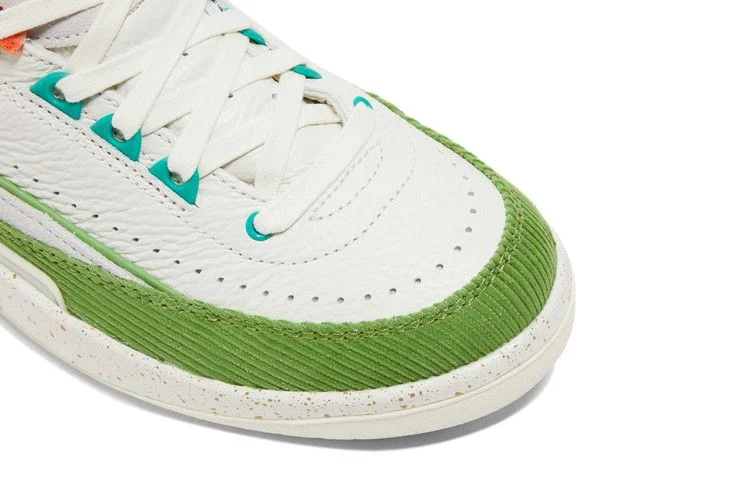 Krossovki-Titan-x-Wmns-Air-Jordan-2-Retro-Low-8