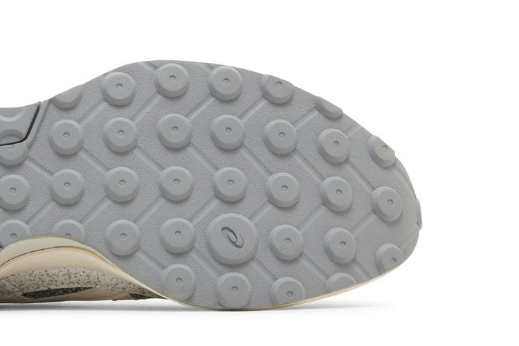 jogger-x81-oyster-grey-cream-1201a700-020_04