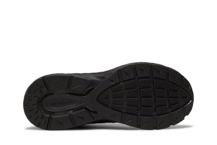 Krossovki-New-Balance-990v5-Big-Kid-Triple-Black-3