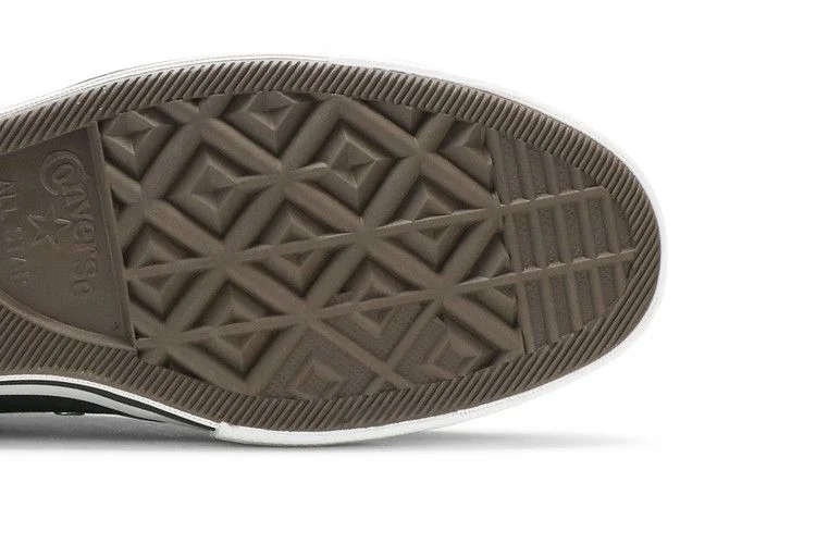 Krossovki-Fragment-Design-x-Moncler-x-Converse-Chuck-70-Low-Black-4