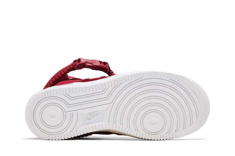 Кроссовки Nike Wmns SF Air Force 1 High 'Red Crush'