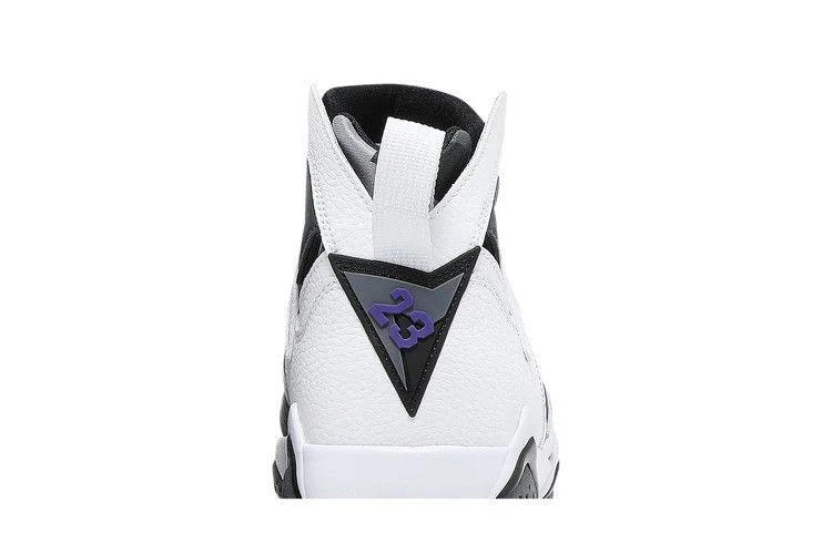 Krossovki-Air-Jordan-7-Retro-Flint-2021-6