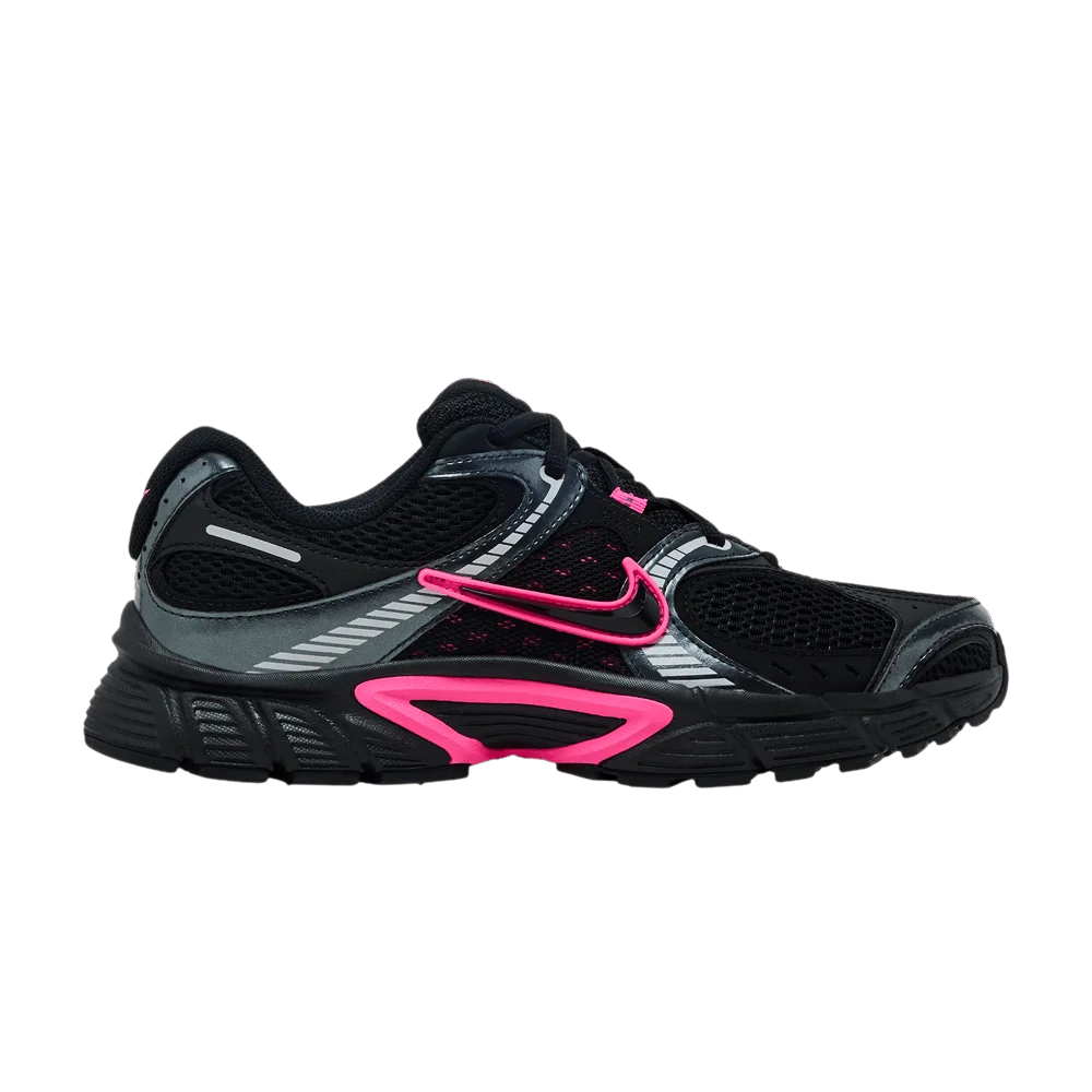 Krossovki-Nike-Wmns-V5-RNR-Black-Pink-Blast
