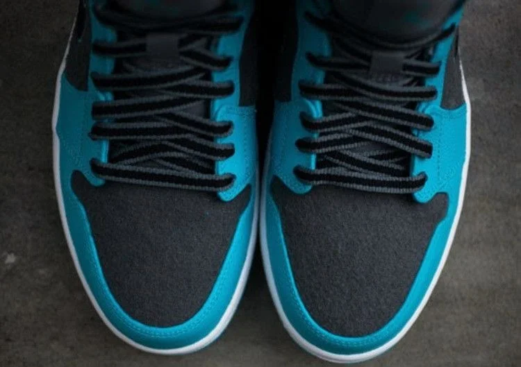 Кроссовки Air Jordan 1 Mid 'Gamma Blue'