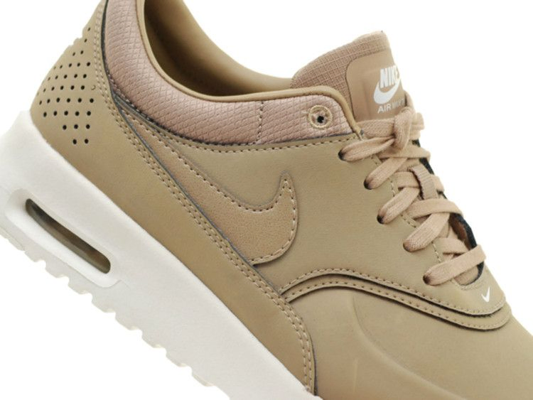 wmns-air-max-thea-premium-desert-camo-616723-201_03