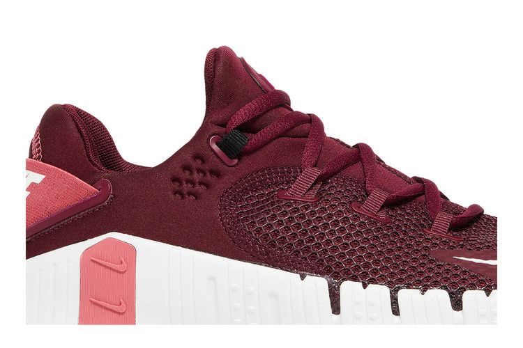 Кроссовки Nike Wmns Free Metcon 4 'Dark Beetroot'