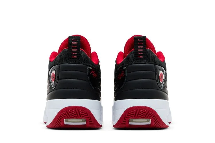 Krossovki-Air-Jordan-Max-Aura-6-Bred-5