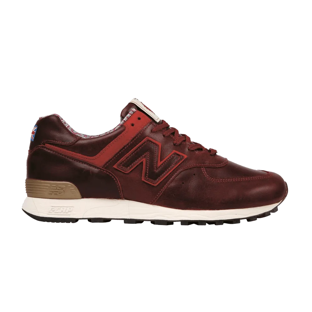 Krossovki-New-Balance-The-Red-Lion-Pub-576