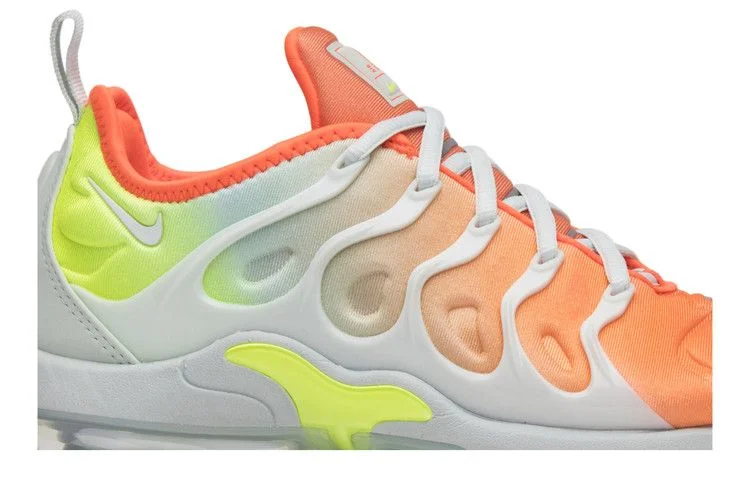 Кроссовки Nike Wmns Air VaporMax Plus 'Reverse Sunset'