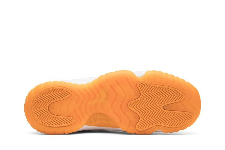 air-jordan-11-retro-low-gs-580521-139_03
