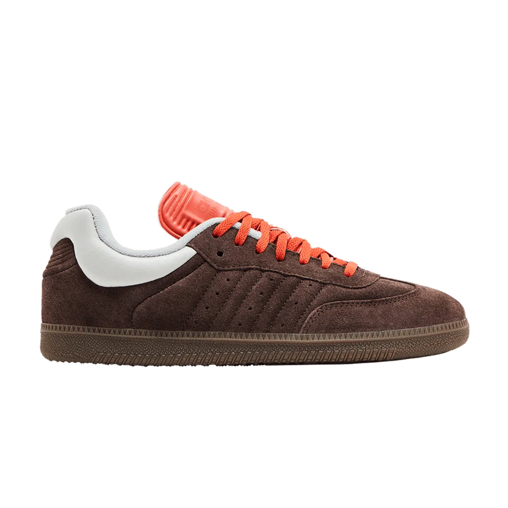 Krossovki-Dingyun-Zhang-x-adidas-Samba-Brown-Oxide