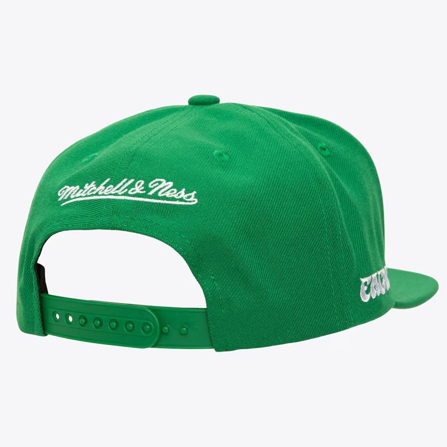 Бейсболка Mitchell & Ness Kelly Green Philadelphia Eagles Diamonds Up Snapback Hat