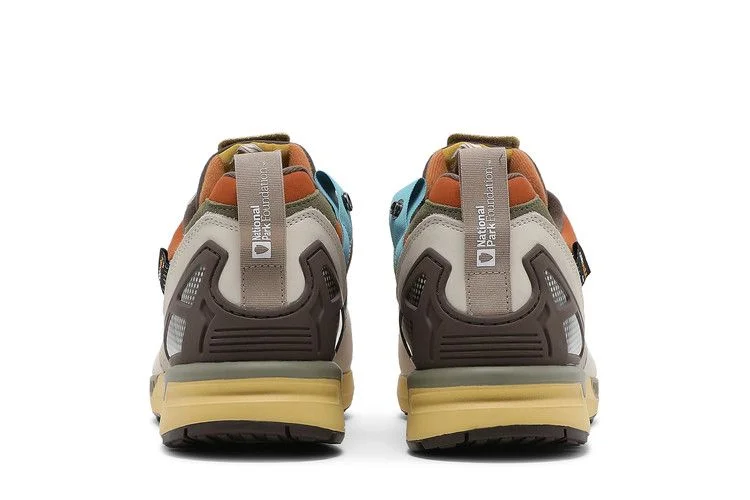Krossovki-National-Park-Foundation-x-adidas-ZX-8000-Yellowstone-5