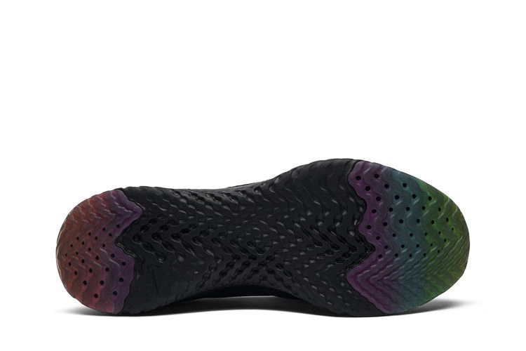 Кроссовки Nike Epic React Flyknit 'Be True'