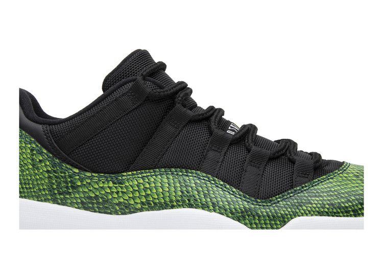 air-jordan-11-retro-low-snake-528895-033_01