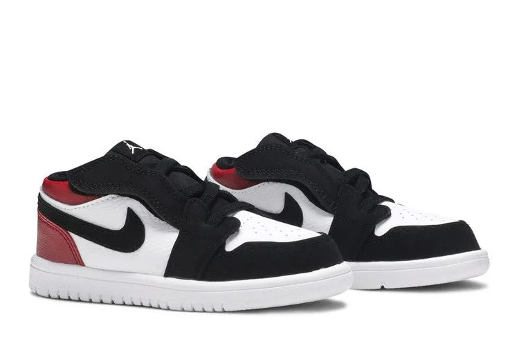 Krossovki-Air-Jordan-1-Low-ALT-TD-Black-Toe-7