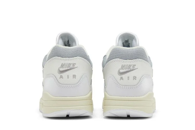 Krossovki-Patta-x-Nike-Air-Max-1-White-5