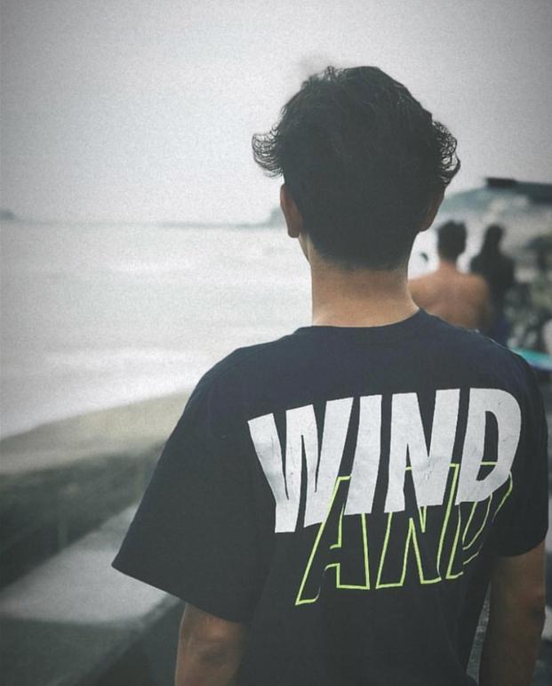 MADNESS-SEA-Kowloon-Tee-Black-4
