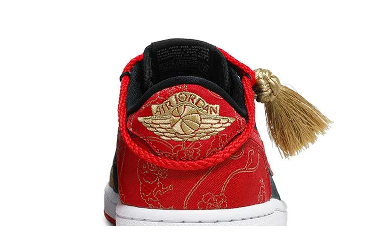 Krossovki-Air-Jordan-1-Retro-Low-OG-Chinese-New-Year-6