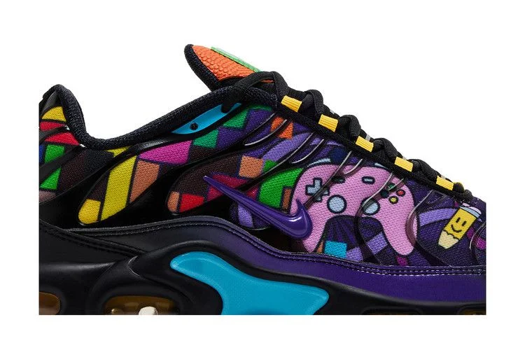 Krossovki-Nike-Air-Max-Plus-Doernbecher-2026-1