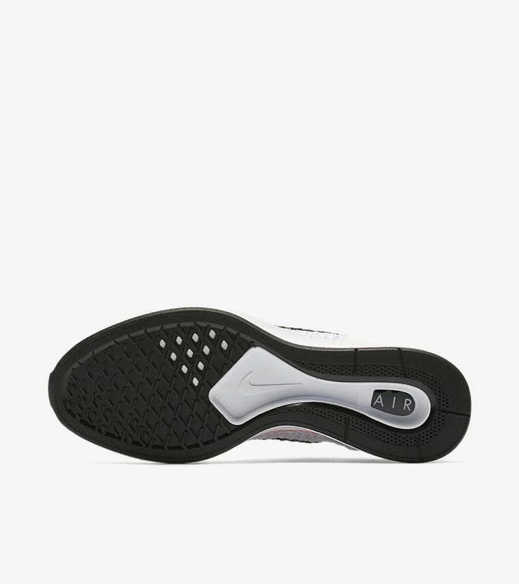 Krossovki-Nike-Wmns-Air-Zoom-Mariah-Flyknit-Racer-White-Crimson-5