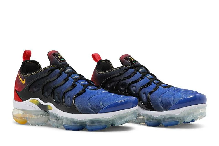 Krossovki-Nike-Air-VaporMax-Plus-Live-Together-Play-Together-7