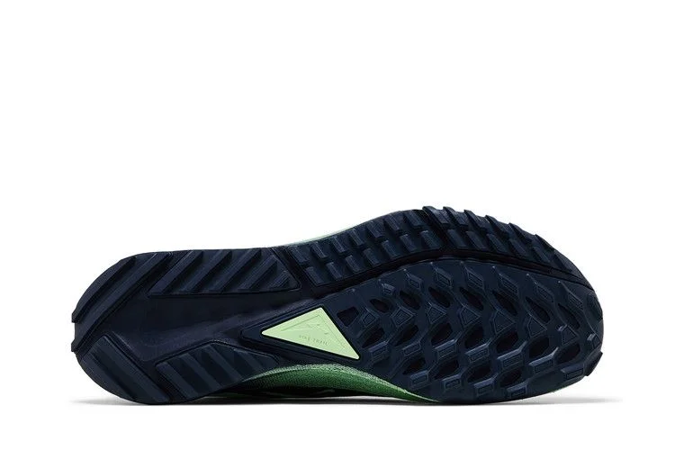 Krossovki-Nike-React-Pegasus-Trail-4-GORE-TEX-Vapor-Green-Dark-Team-Red-3