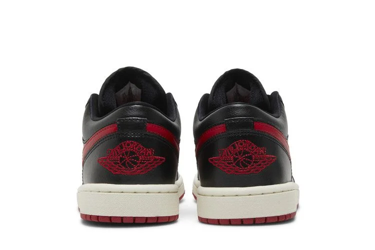 Кроссовки Wmns Air Jordan 1 Low 'Bred Sail'