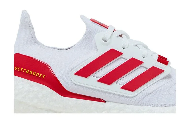 Кроссовки adidas UltraBoost 22 'White Vivid Red'