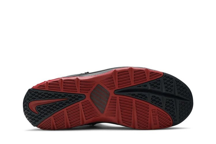 zoom-lebron-3-312147-004_03