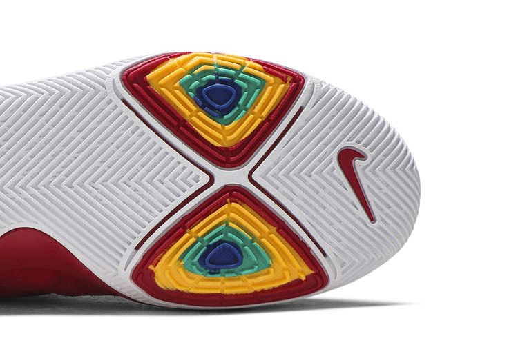 Кроссовки Nike Kyrie 3 GS 'University Red'