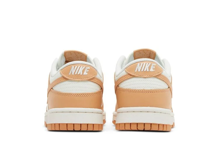 Кроссовки Nike Wmns Dunk Low 'Harvest Moon'