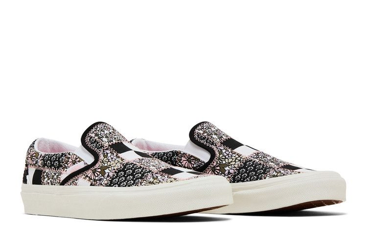 classic-slip-on-patchwork-floral-vn0a33tb9fy_07