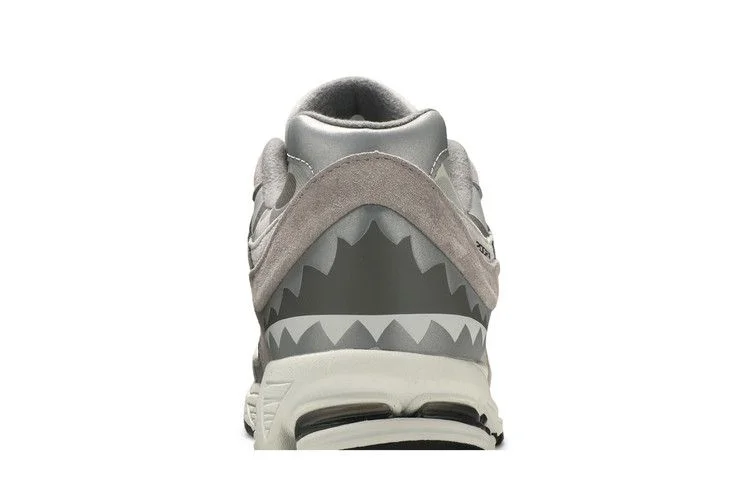 Кроссовки BAPE x New Balance 2002R 'Apes Together Strong - Grey Camo'