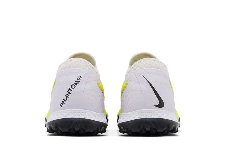 Кроссовки Nike React Phantom GX Pro TF 'Luminous Pack'