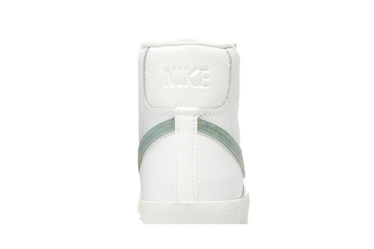 Кроссовки Nike Wmns Blazer Mid '77 Essential 'Glitter Swoosh - Dusty Sage'