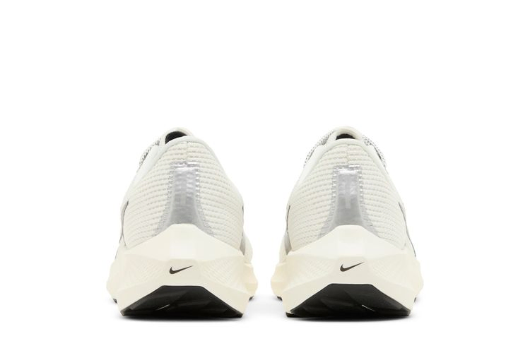 wmns-air-zoom-pegasus-40-sail-black-dv3854-104_05