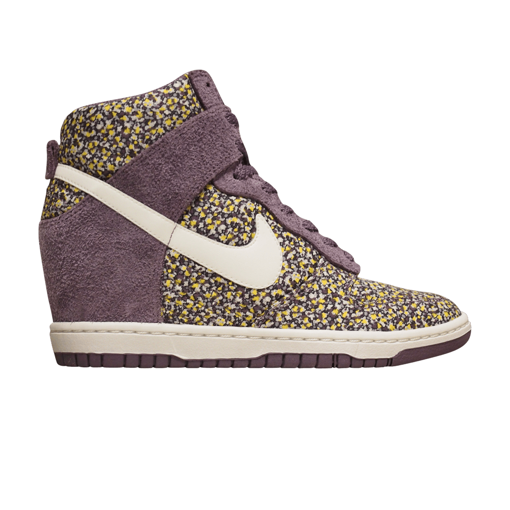 liberty-of-london-x-wmns-dunk-sky-high-floral-540859-500