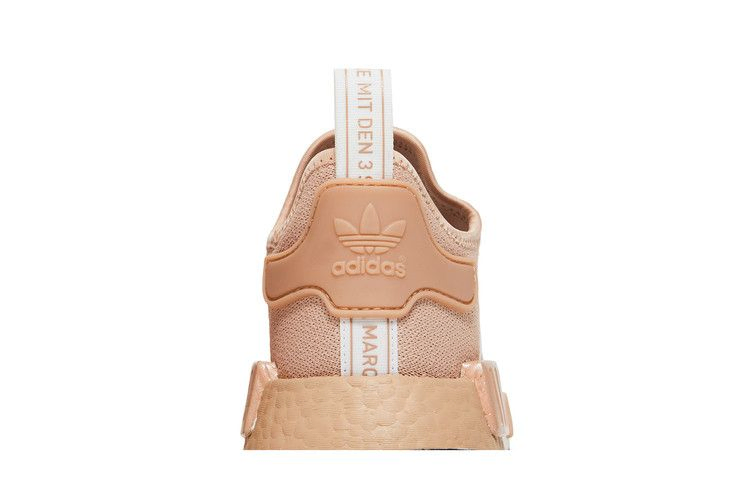 Кроссовки Adidas Wmns NMD_R1 'Ash Pearl'