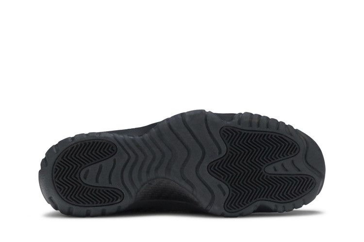 air-jordan-future-black-656503-001_03
