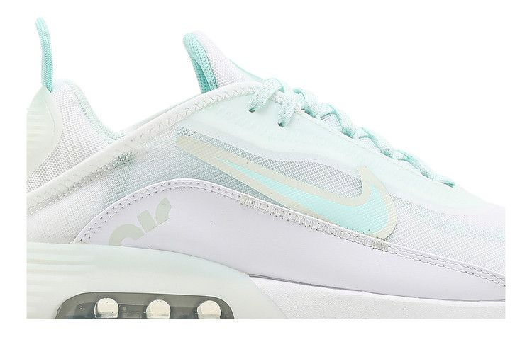 wmns-air-max-2090-white-barely-green-dj3029-100_01